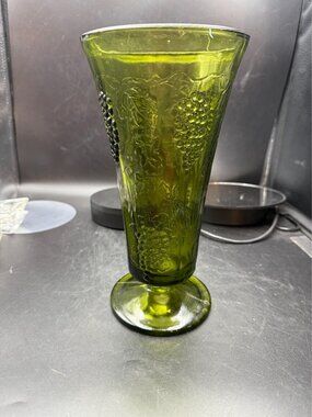 Indiana Glass Avocado Green Vase Grapes